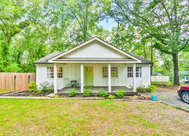 Property at 312 Mobley Cir, Monroe, GA 30655, 3 beds, 2 baths