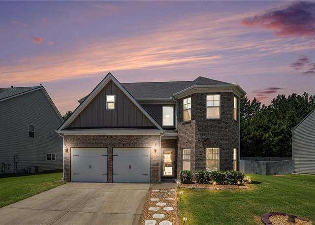 Property at 210 Kestrel Cir, Covington, GA 30014, 5 beds, 3 baths
