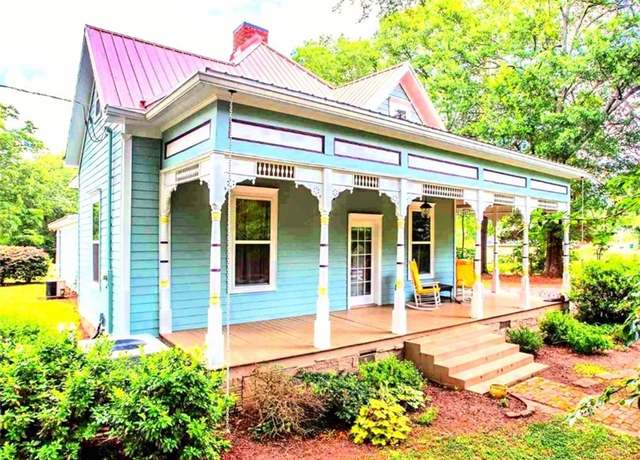 Property at 180 Church St, Maysville, GA 30558, 4 beds, 2 baths