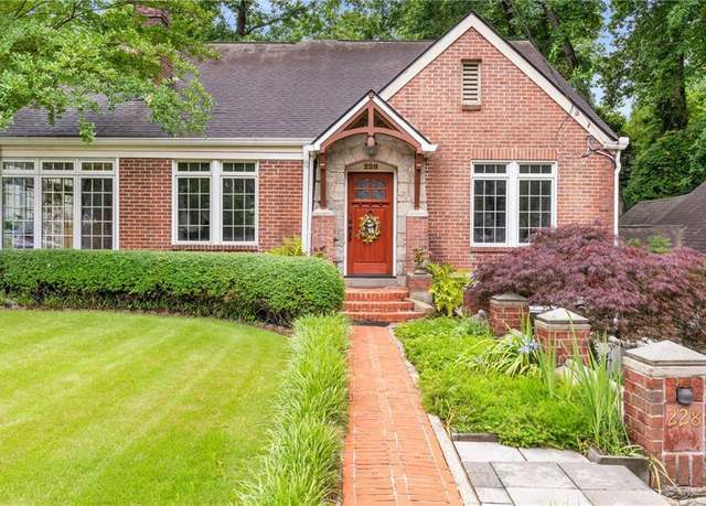 Property at 228 Clarion Ave, Decatur, GA 30030, 3 beds, 3 baths