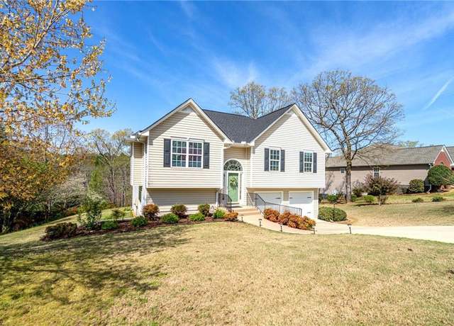 Property at 11 Seay Dr, Rome, GA 30161, 4 beds, 3 baths