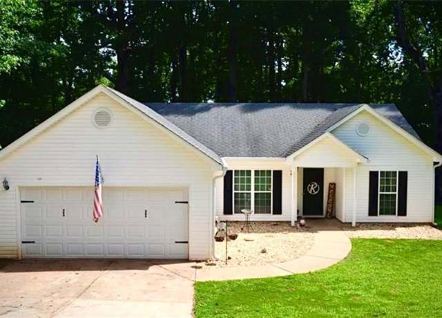 Property at 865 Ode Peppers Ct, Winder, GA 30680, 3 beds, 2 baths