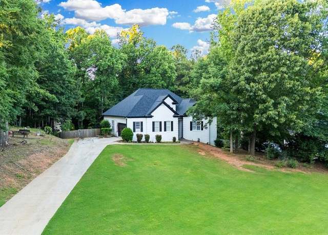 Property at 151 Dumar Ln, Hoschton, GA 30548, 4 beds, 3.5 baths