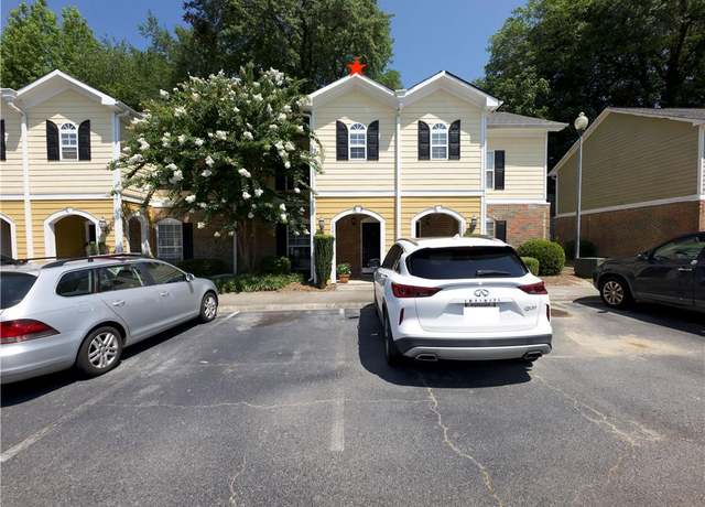 Property at 1020 Summer Pl, Norcross, GA 30071, 2 beds, 2.5 baths