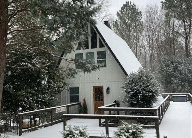 Property at 44 Eastview Dr, Dawsonville, GA 30534, 3 beds, 3 baths