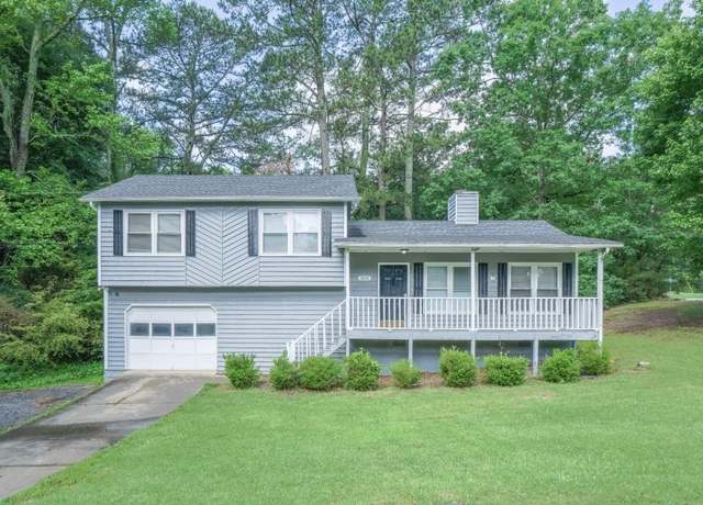 Property at 2650 Montego Dr, Buford, GA 30519, 5 beds, 2 baths