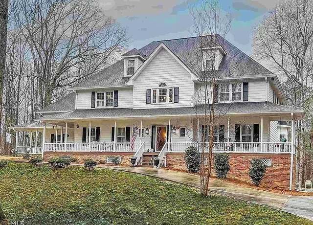 Property at 125 Sir Lancelot Ct, Fayetteville, GA 30214, 5 beds, 3.5 baths