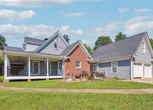 Property at 3975 Mcconnell Rd, Cumming, GA 30028, 5 beds, 3.5 baths