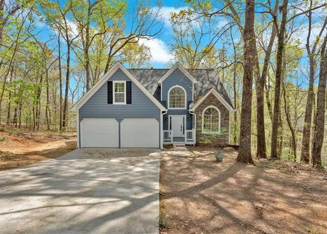 Property at 4453 Autumn Glo Ct Ct, Douglasville, GA 30135, 5 beds, 2.5 baths
