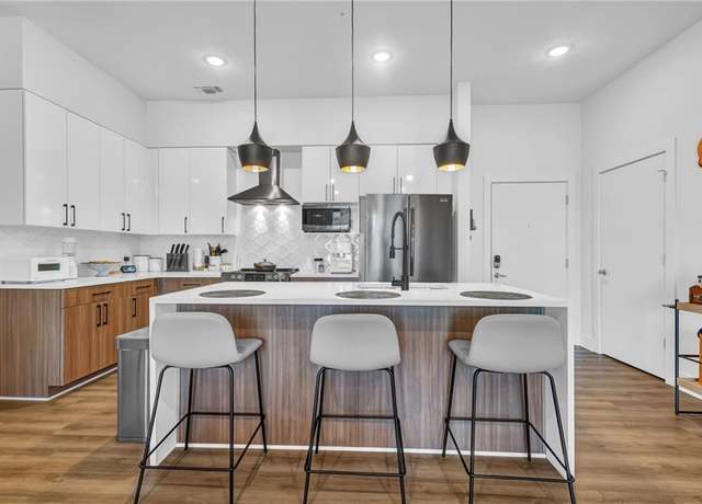 Property at 112 Rogers St NE #207, Atlanta, GA 30317, 2 beds, 2 baths