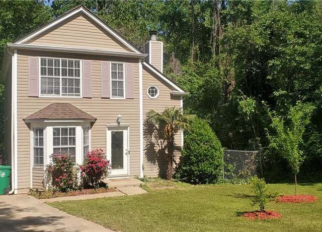 Property at 728 Brittany Ct, Stone Mountain, GA 30083, 3 beds, 2 baths
