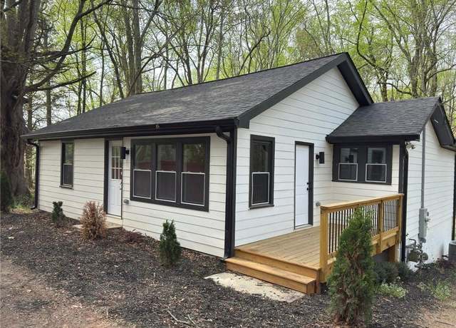 Property at 12836 Cumming Hwy, Canton, GA 30115, 4 beds, 2 baths