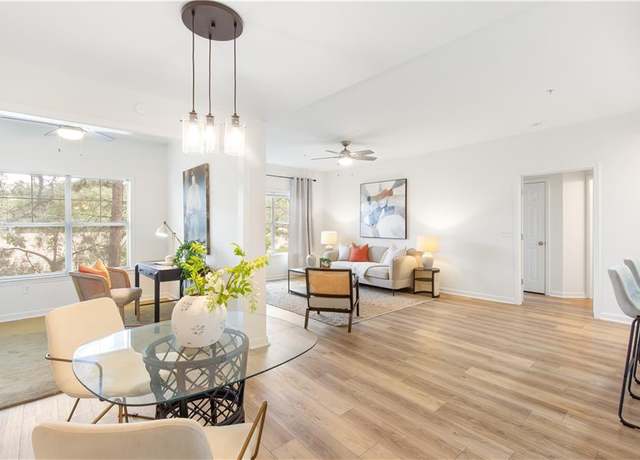 Property at 2700 Pine Tree Rd NE #2201, Atlanta, GA 30324, 2 beds, 2 baths