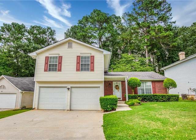 Property at 709 Kilkenny Cir, Lithonia, GA 30058, 3 beds, 2.5 baths