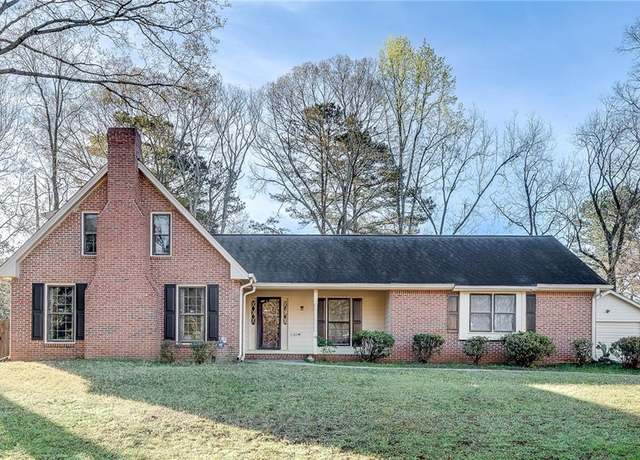 Property at 3189 Terramar Dr, Atlanta, GA 30341, 3 beds, 2 baths