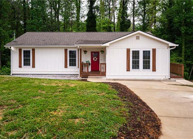 Property at 1563 Brannon Cir SW, Austell, GA 30106, 3 beds, 2 baths