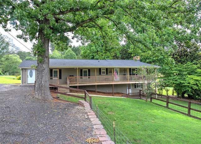 Property at 3100 Dallas Acworth Hwy, Dallas, GA 30132, 4 beds, 2.5 baths