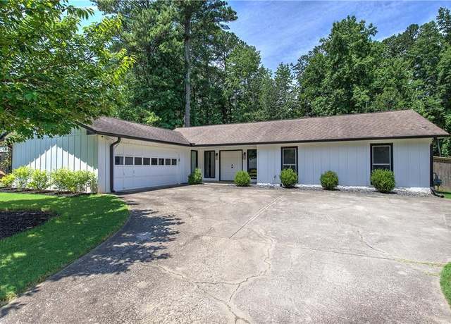 Property at 3125 Waterfront Cir, Marietta, GA 30062, 3 beds, 2 baths
