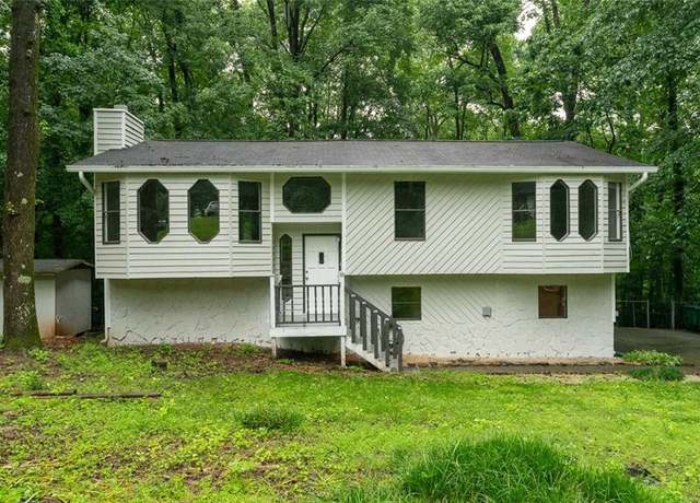 Property at 3066 Malvern Dr, Snellville, GA 30039, 4 beds, 3 baths