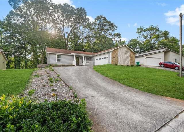 Property at 1181 Mannbrook Dr, Stone Mountain, GA 30083, 3 beds, 2 baths