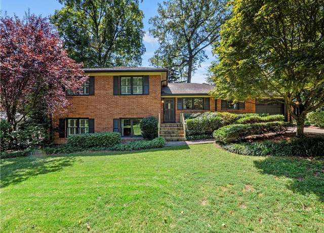 Property at 2077 Trailmark Dr, Decatur, GA 30033, 4 beds, 3 baths