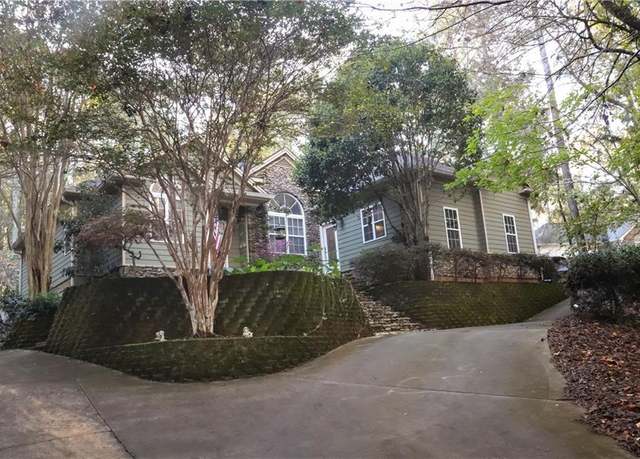 Property at 346 E River Bend Dr E, Eatonton, GA 31024, 3 beds, 4 baths