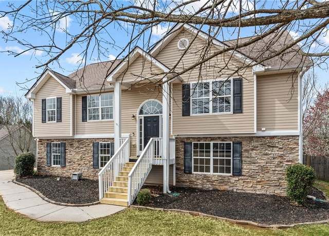 Property at 64 Bedford Falls Ct, Jefferson, GA 30549, 5 beds, 3 baths