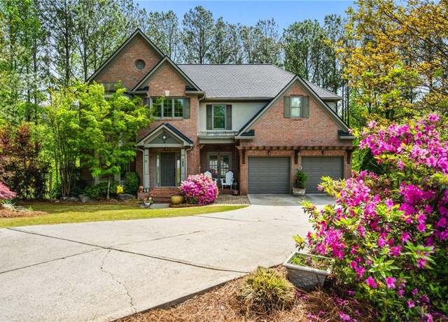 Property at 280 Leaf Ct, Alpharetta, GA 30005, 5 beds, 5 baths