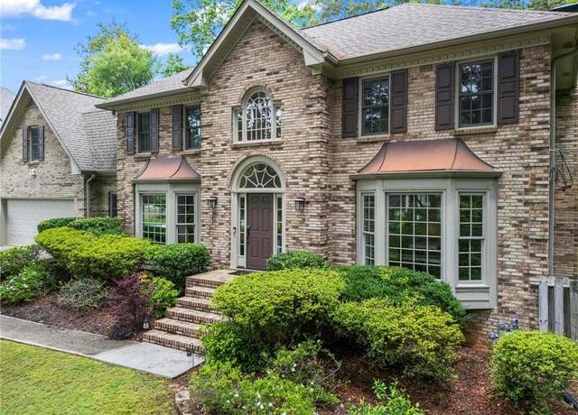 Property at 5460 Clinchfield Trl, Peachtree Corners, GA 30092, 5 beds, 3.5 baths