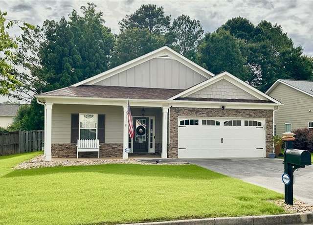 Property at 18 Penfield Dr, Cartersville, GA 30120, 3 beds, 2 baths