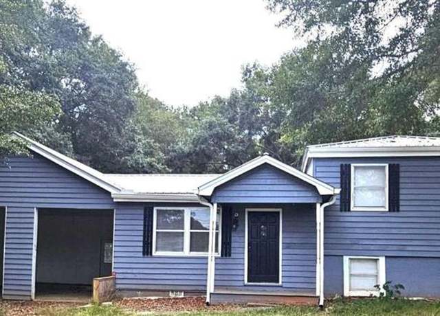 Property at 222 Dobbins Mill Rd, Griffin, GA 30223, 4 beds, 2 baths