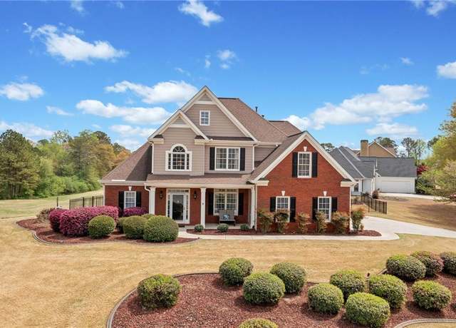 Property at 179 Country Club Dr, Hiram, GA 30141, 5 beds, 3 baths
