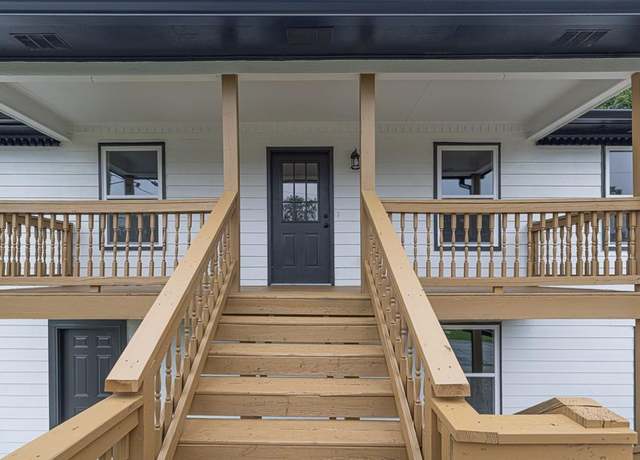 Property at 3233 Glynn Mill Dr, Snellville, GA 30039, 4 beds, 3 baths