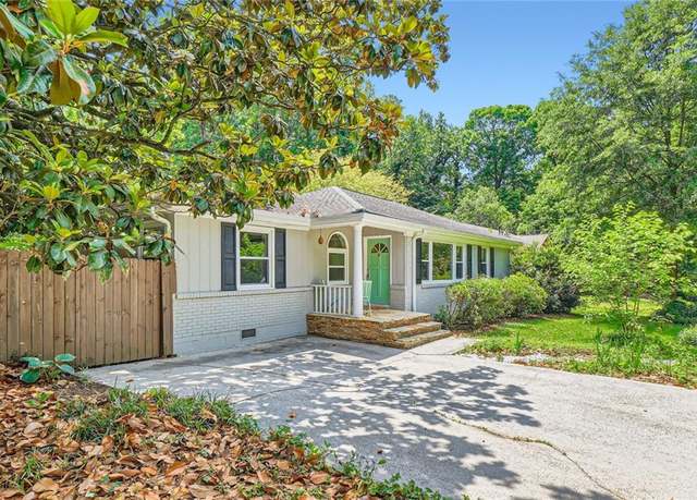 Property at 2205 Desmond Dr, Decatur, GA 30033, 3 beds, 2 baths