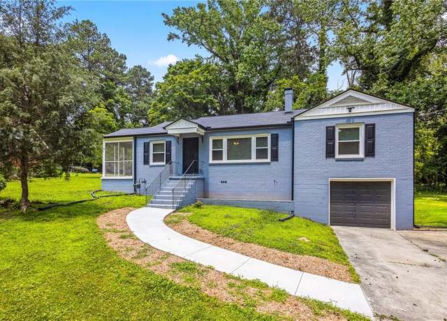 Property at 3211 Hollydale Dr SW, Atlanta, GA 30311, 3 beds, 2 baths
