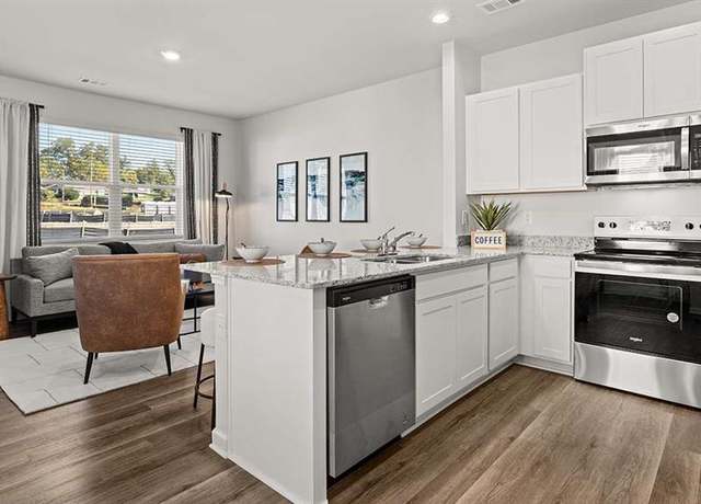 Property at 2810 Georgia Aster Way NW #6, Atlanta, GA 30318, 3 beds, 2.5 baths