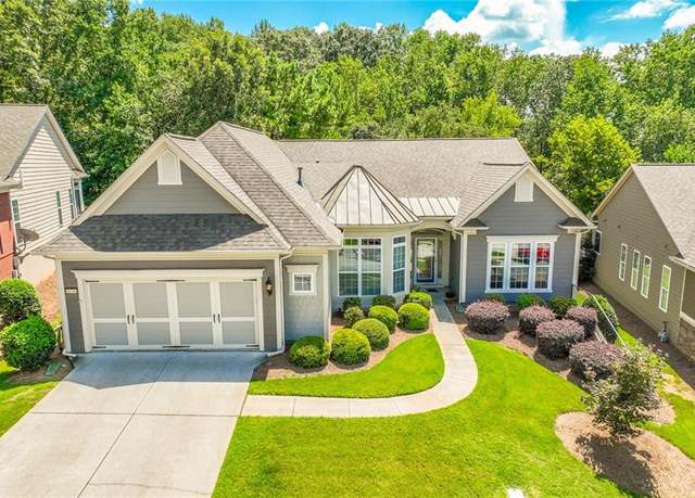 Property at 6436 Falling Water Ln, Hoschton, GA 30548, 3 beds, 2.5 baths