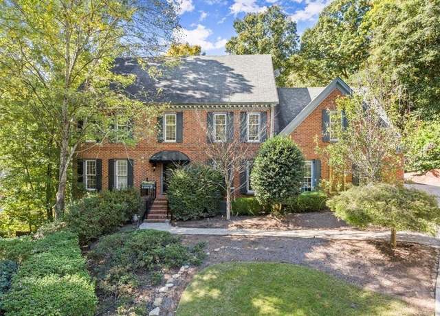 Property at 7300 Chattahoochee Bluff Dr, Atlanta, GA 30350, 6 beds, 5 baths