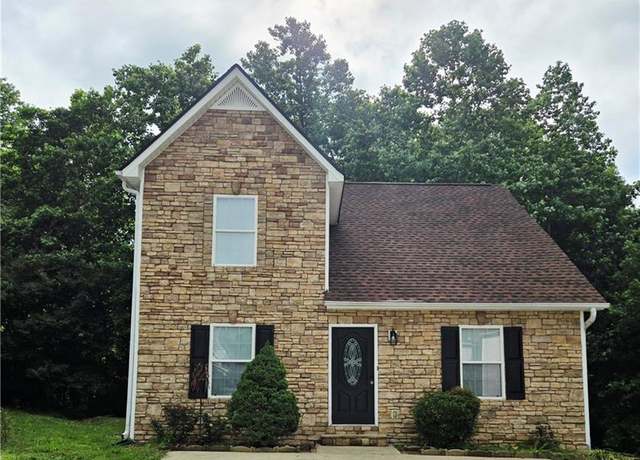 Property at 204 Twin Pines Ct, Dallas, GA 30132, 4 beds, 2 baths