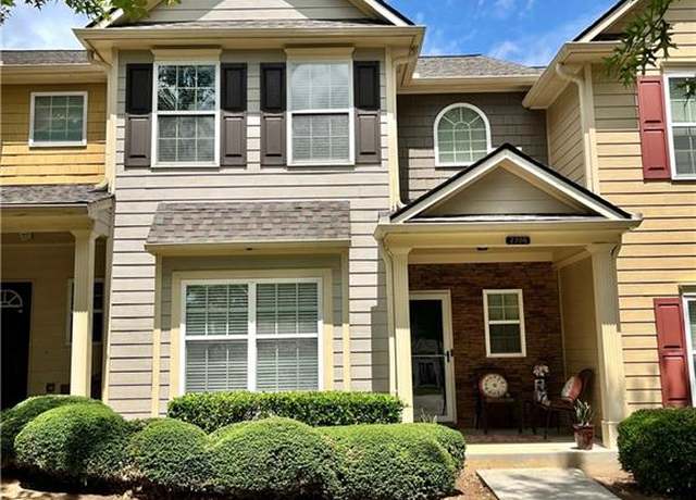 Property at 2706 Cedar Dr, Lawrenceville, GA 30043, 3 beds, 2.5 baths