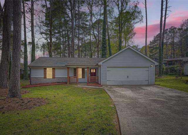 Property at 9053 Franklin Ct, Jonesboro, GA 30238, 3 beds, 2 baths