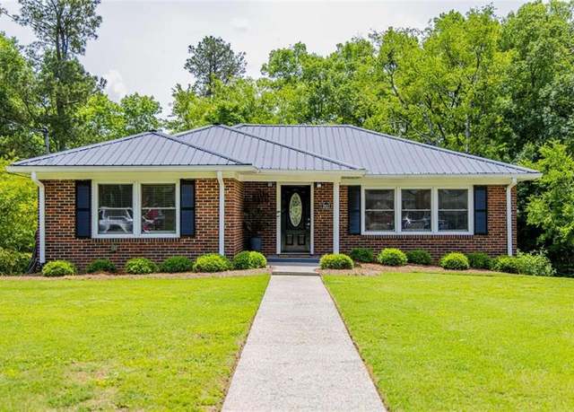 Property at 2627 Lakeridge Cir, Rome, GA 30165, 2 beds, 1.5 baths