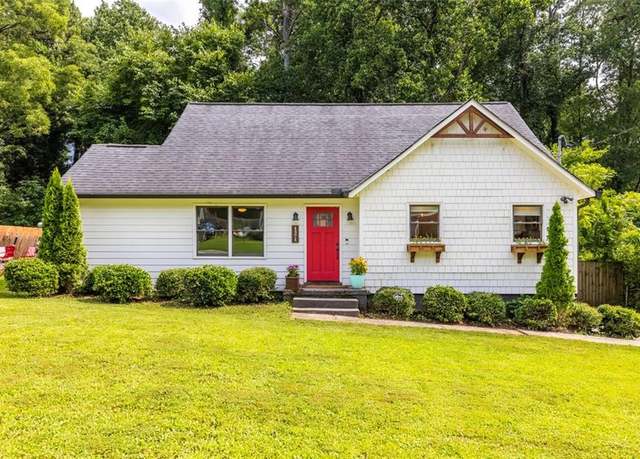 Property at 1371 Lochland Rd SE, Atlanta, GA 30316, 3 beds, 2 baths