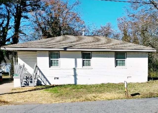 Property at 372 Second St, Forest Park, GA 30297, 3 beds, 1 bath