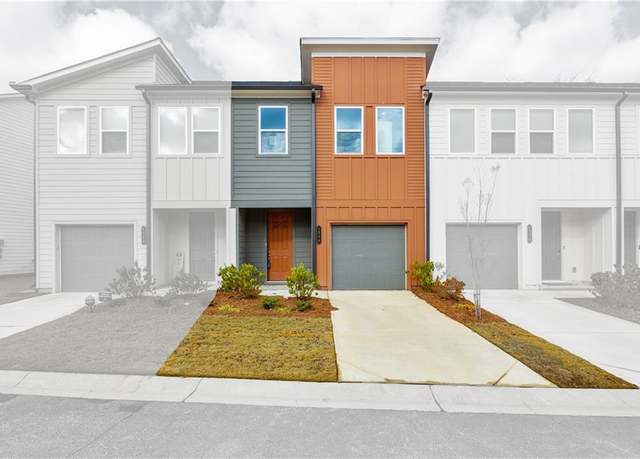 Property at 1528 Parks Edge Ln NW, Atlanta, GA 30318, 3 beds, 2.5 baths
