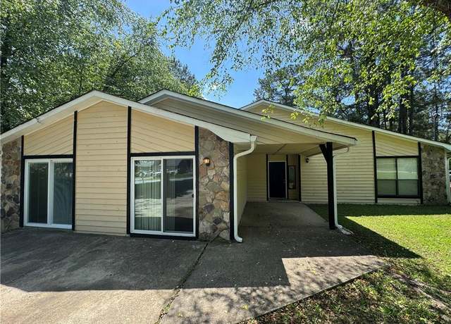 Property at 120 Squirrel Way, Atlanta, GA 30349, 3 beds, 2 baths