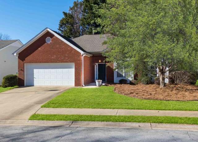 Property at 175 Robin Ct, Fayetteville, GA 30215, 3 beds, 2 baths