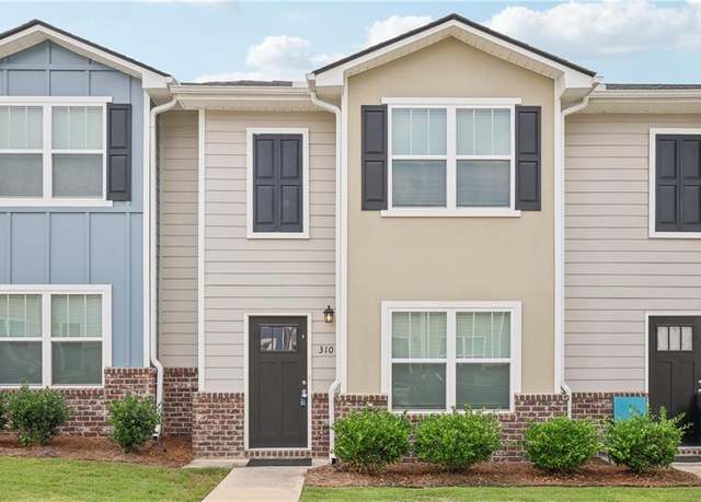 Property at 310 Ashigan St, Union City, GA 30291, 3 beds, 2.5 baths