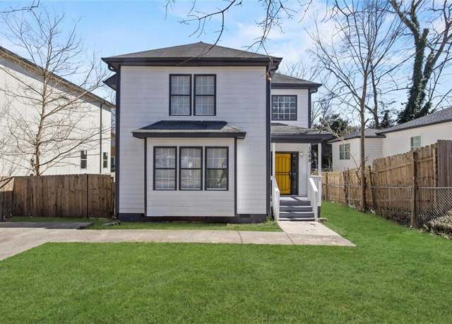 Property at 1088 Hubbard St SW, Atlanta, GA 30310, 4 beds, 2.5 baths