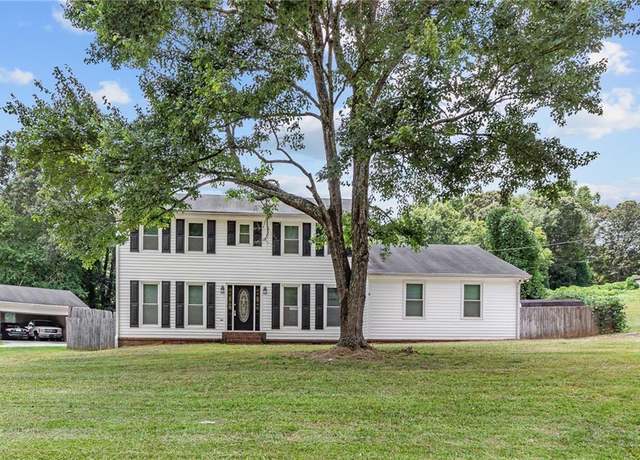 Property at 4121 S Fork Dr, Snellville, GA 30039, 3 beds, 2.5 baths